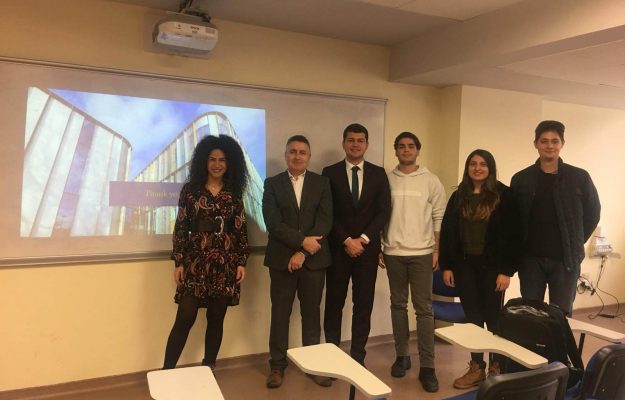 Kent Business School Sunum-Yaşar Üniversitesi Kent Business School Sunum-Yaşar Üniversitesi